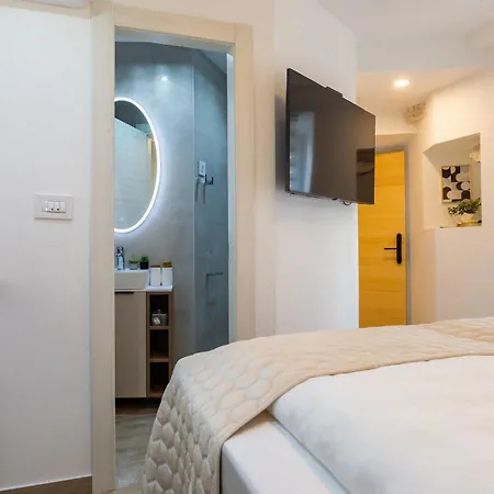 Гостьовий будинок Luxury Lifestyle